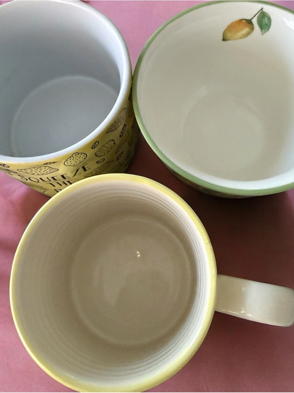 Vintage Style Yellow Bee & Lemon Coffee Mug Set ☕️ Cottage Kitchen Decor - Picture 3 of 6